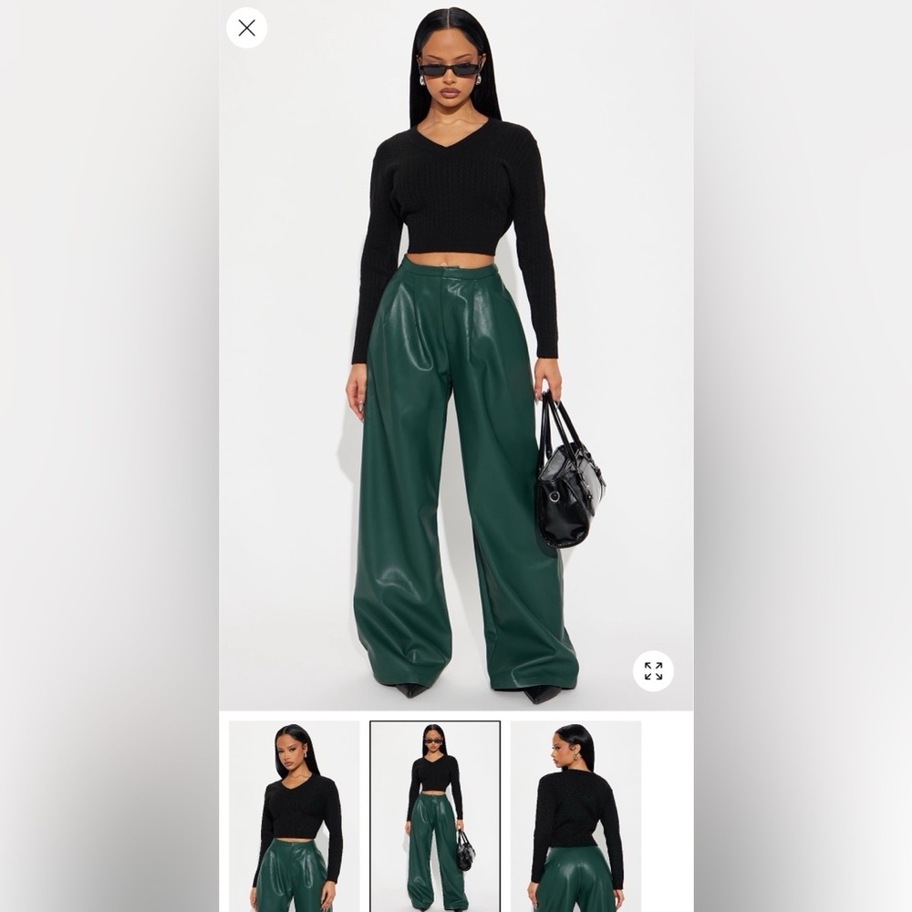 Fashion Nova V-Neck Black Knit Cropped Sweater